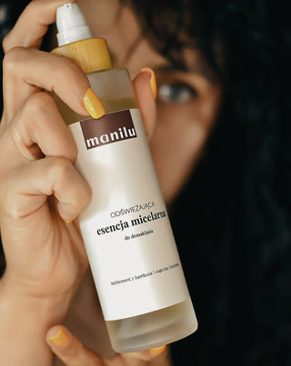Erfrischende mizellare Essenz zum Abschminken, zur Linderung von Irritationen mit D-Panthenol Manilu