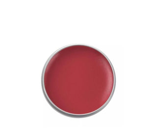 Erdbeer-Lippenbalsam, der die Farbe der Lippen betont und Auna Glanz verleiht