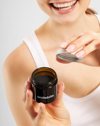 Smilebite Zahnaufhellungspulver mit Kokosnusskohle