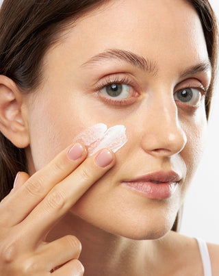 Kosmetikset für reife Haut: Tagescreme SPF 20 und Orphica Nachtcreme