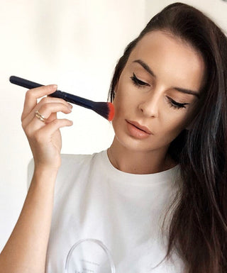 Gesichtskonturpinsel mit einer Spitze, die der Form der Wangen entspricht Nr. 10 Say Make-up - 2
