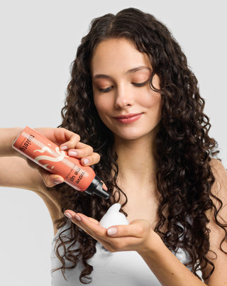 Wave me up Twisty Lockenfixiermousse ohne die Locken zu beschweren Twisty - 2