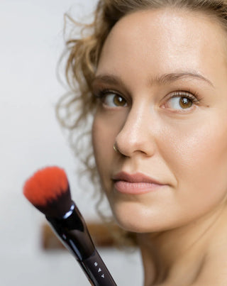 Foundation-Pinsel mit zwei Borstenlängen für Abdeckung Nr. 8 Say Make-up