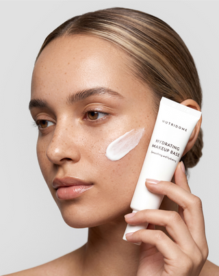 leuchtende und feuchtigkeitsspendende make-up basis von nutridome_3