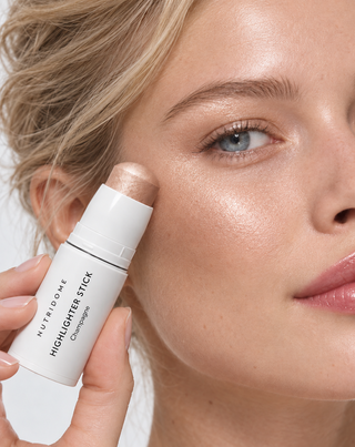 Highlighter im Stift für Gesicht und Körper, strahlender Glow und glättender Effekt, Champagne, Nutridome
